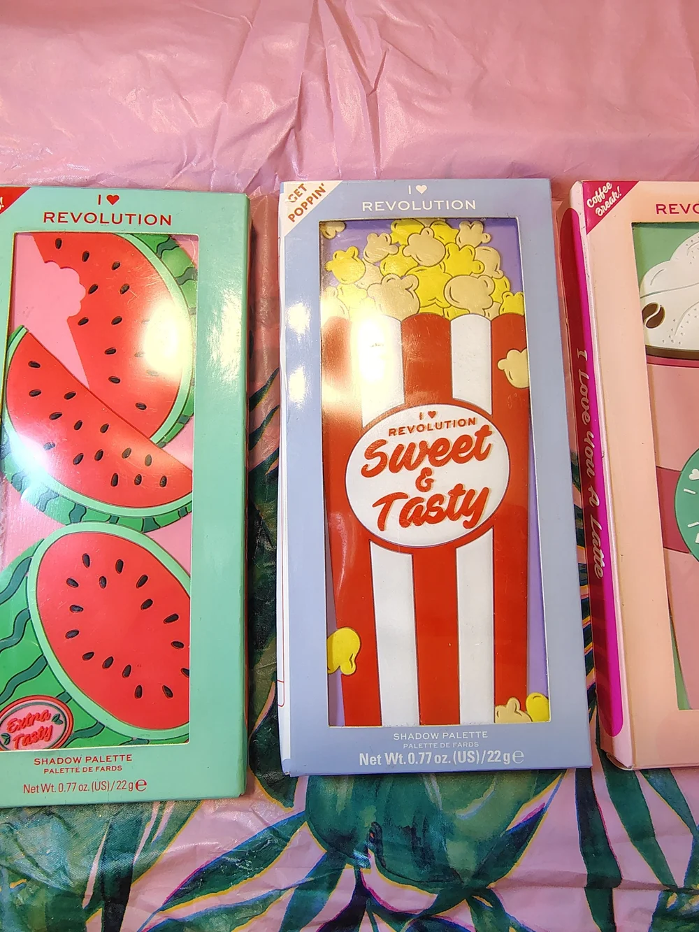 Revolution Sweet & Tasty Popcorn Eyeshadow Palette - Red, White, Yellow